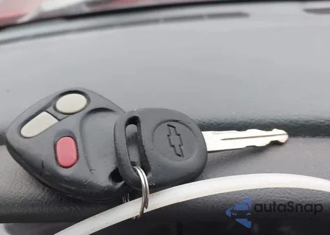 2000 Chevrolet Silverado 1500 Ls from USA, damaged, VIN 1GCEC14T4YE126769